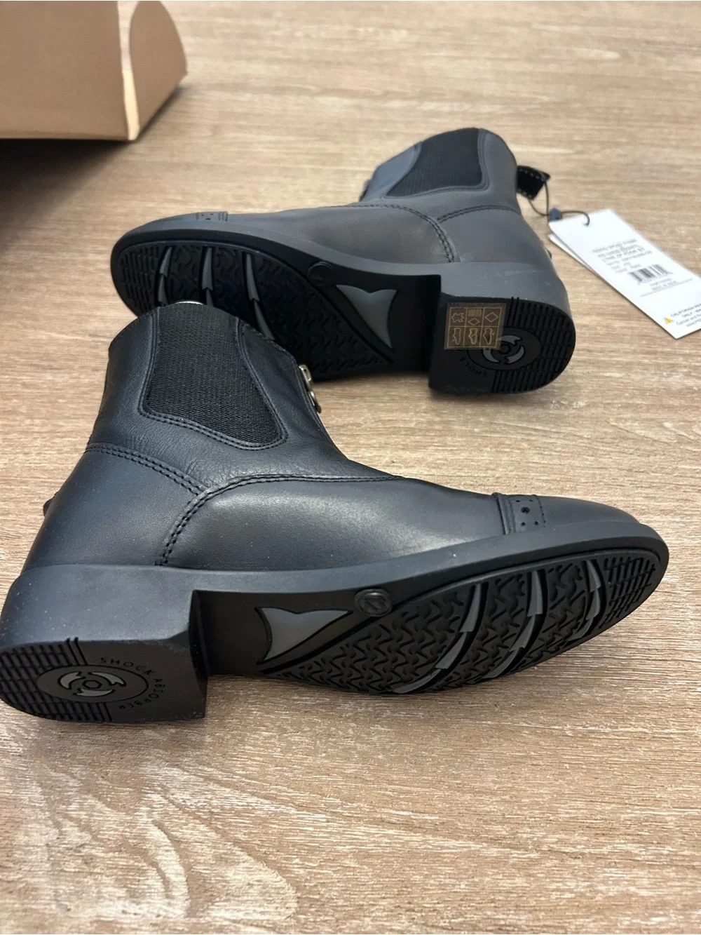 Girl’s Equestrian Riding Black Leather Paddock Boots J12 Never Worn Sports